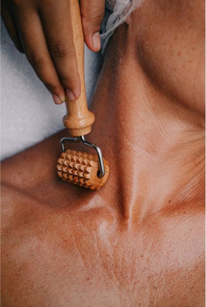 Wood Face Massage